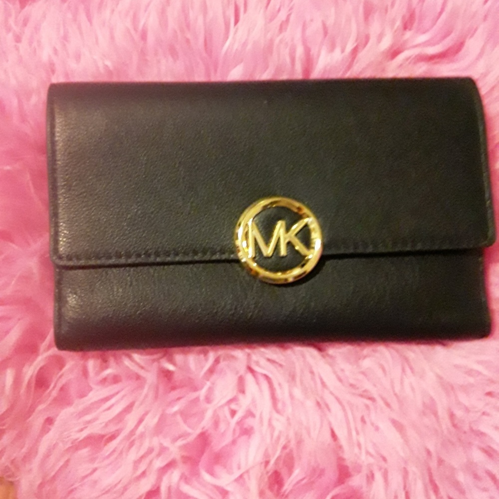 Michael Kors wallet
